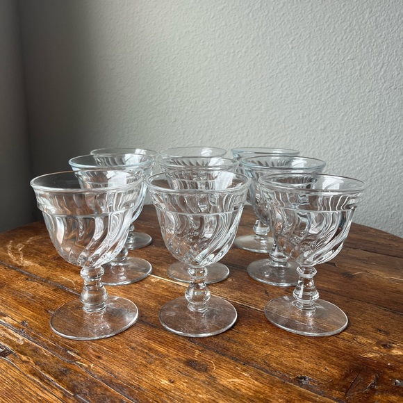 Midcentury Vintage Fostoria Colony Swirl pattern water goblet/glass Set of 9.